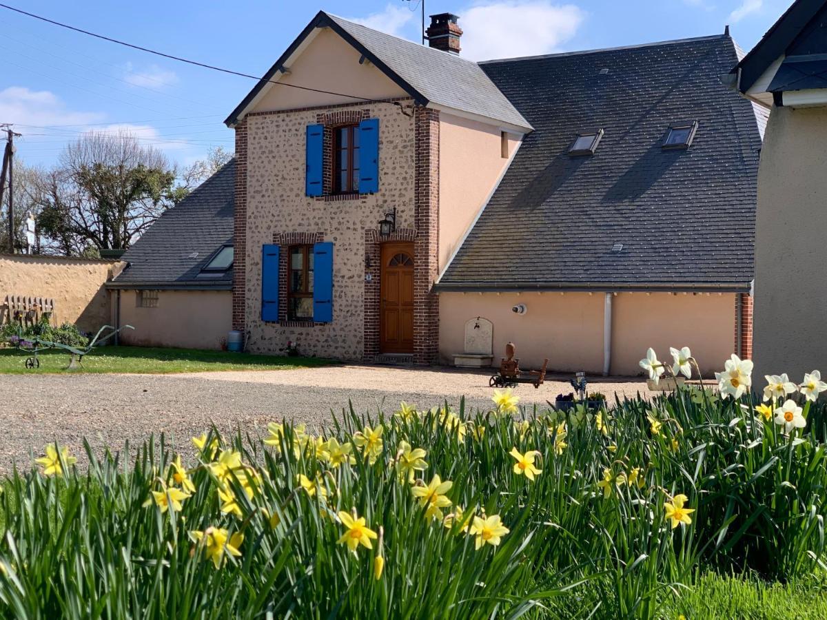 Bed and Breakfast Les Logis Du Breuil Marcheville Екстер'єр фото