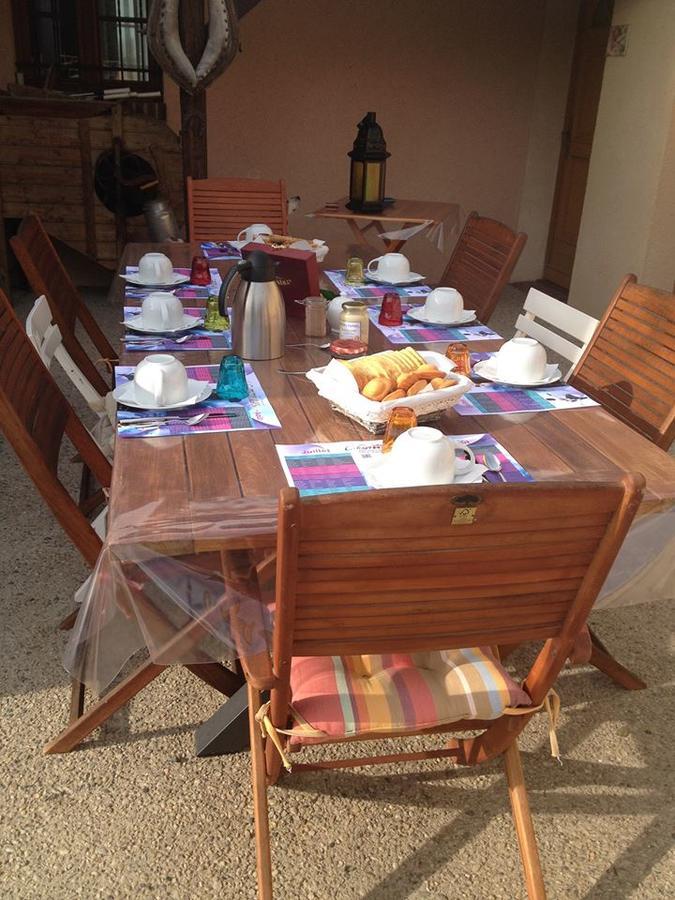 Bed and Breakfast Les Logis Du Breuil Marcheville Екстер'єр фото